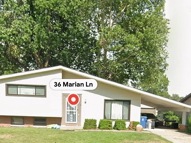 36 Marian Ln — Photo 1