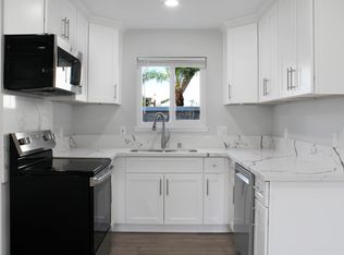9791 Continental Dr, Huntington Beach, CA 92646