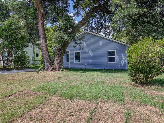 3rd image of 2648 Madden Dr