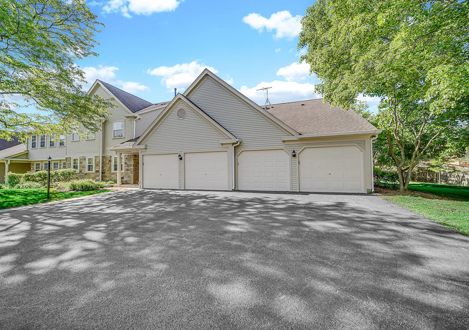 3 bed, 1450 sqft, $2,650 — Photo 1