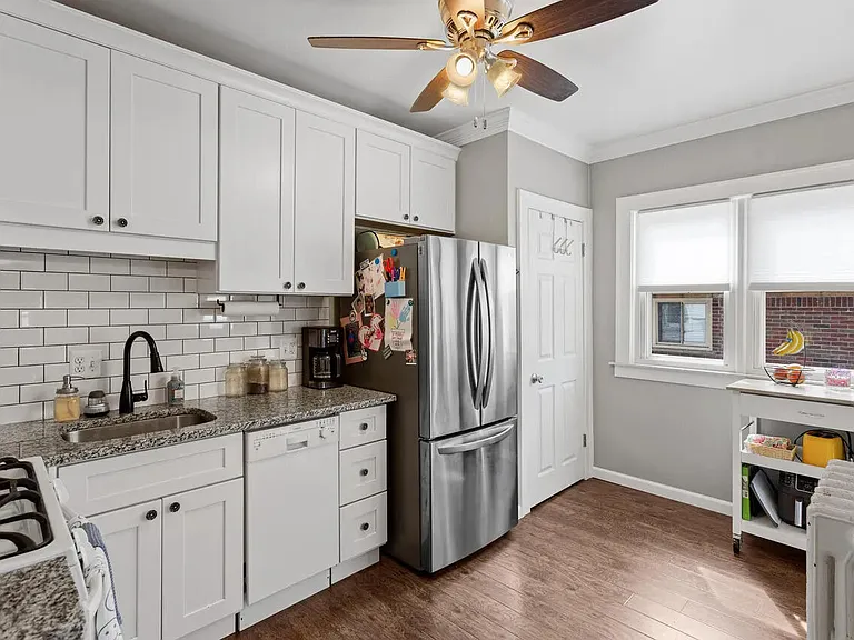 22713 Lanse St — Photo 16
