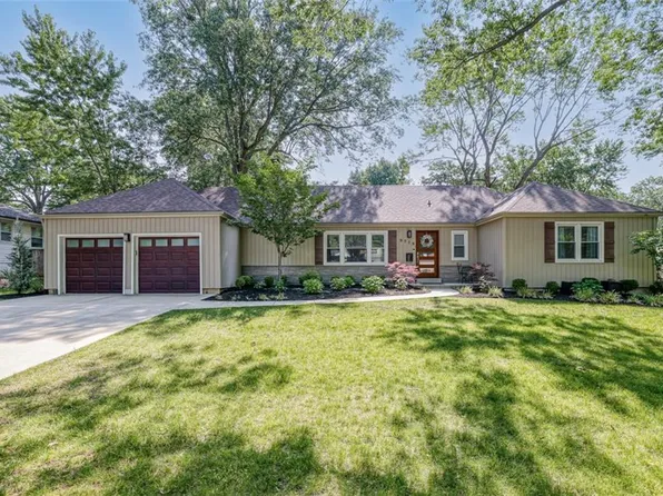 9719 Holly St, Kansas City, MO 64114