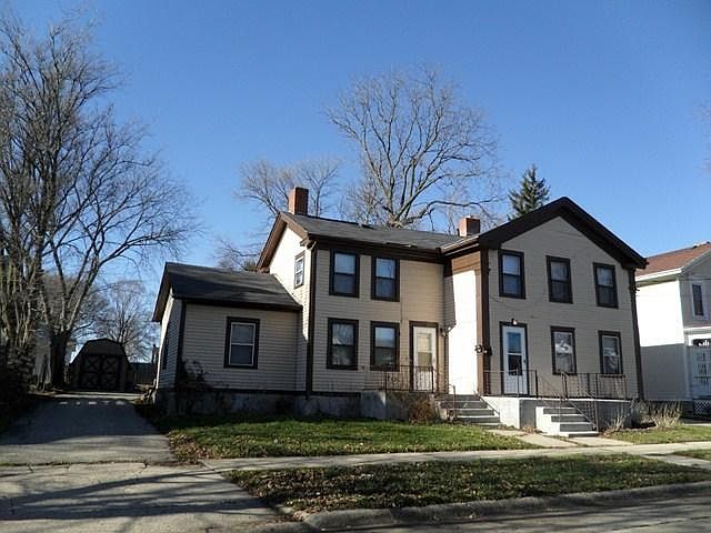 1st image of 212-214 S Locust St