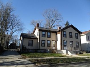 212-214 S Locust St, Janesville, WI 53548