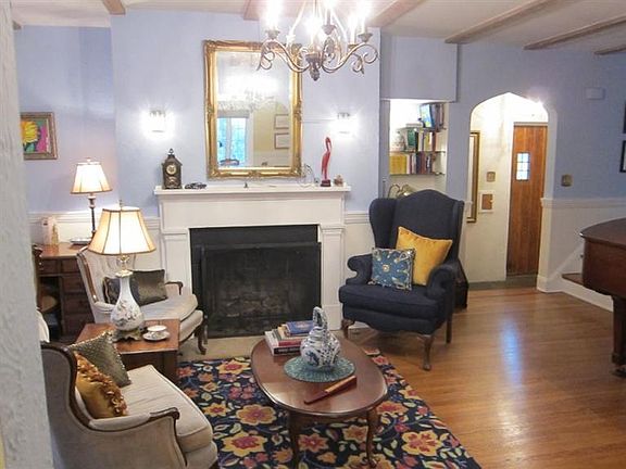 3rd image of 1334 Suncrest Dr