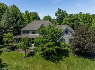 8 Knoll Tavern Rd, Flemington, NJ 08822