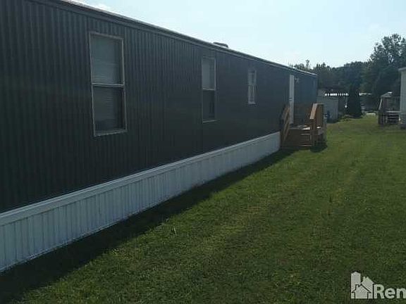 2nd image of 214 Mimosa Cir