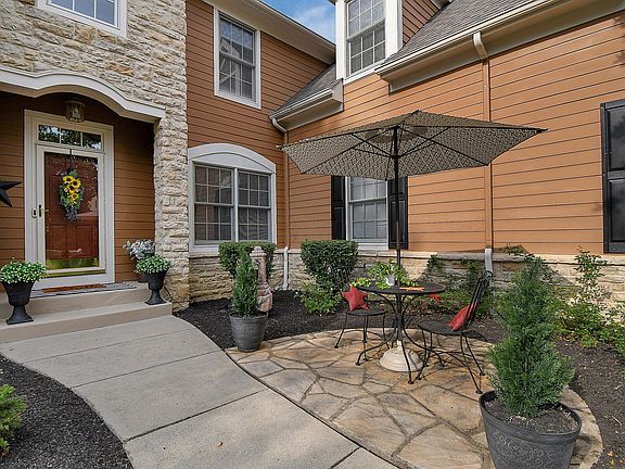 3rd image of 8780 Sweetwater Ct