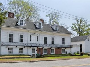 4 Townsend St, Pepperell, MA 01463