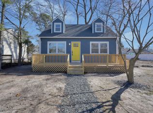 207 Pacific Ave, Beachwood, NJ 08722