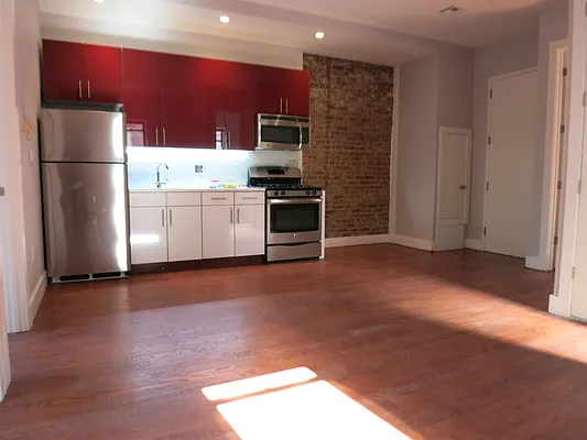 Rented by MNS | media 62