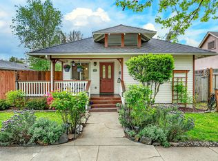 1117 W 9th St, Medford, OR 97501