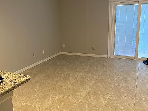 5th image of 6136 Oak Cluster Cir