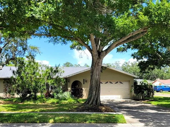 7801 17th Way N, Saint Petersburg, FL 33702