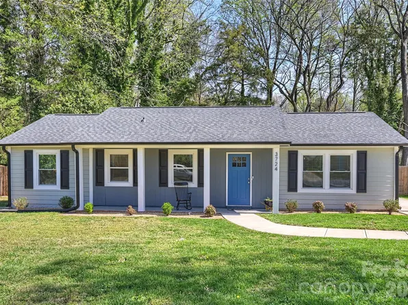 3724 Cobbleridge Dr, Charlotte, NC 28215