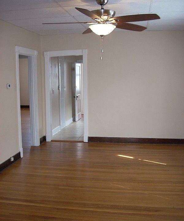 High Ceilings!