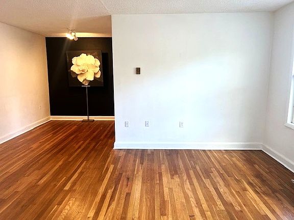 4th image of 7630 Tomlinson Ave APT 28