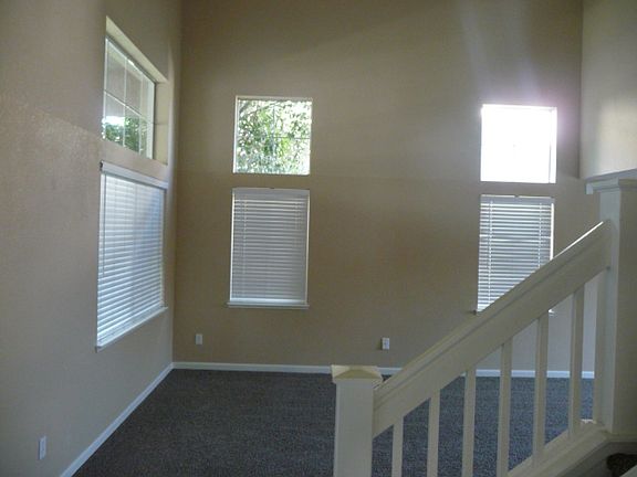 5th image of 800 Sugar Pine Dr