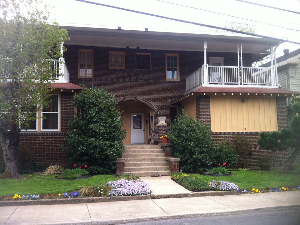 1st image of 157 2nd St APT 1