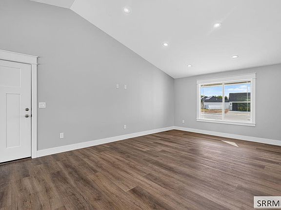 5th image of 397 Wind River Dr