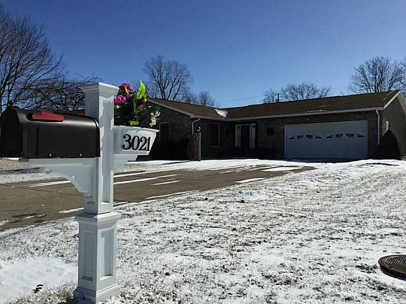 1st image of 3021 Jonathan Dr
