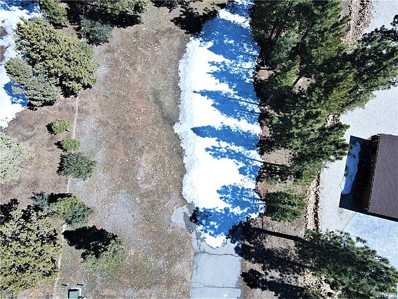 5th image of 562 Creekside Ln