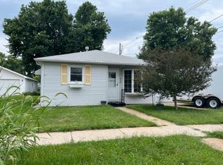 522 E 4th St, Minden, NE 68959