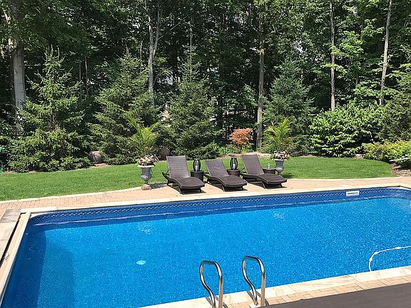 5th image of 17375 Lookout Dr