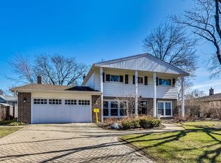 1341 Brookside Ln, Northbrook, IL