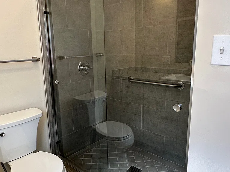 515 Chestnut St #104 — Photo 8