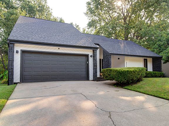 3rd image of 4810 S Warwick Avenue