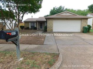 3812 Mulberry Ln, Bedford, TX 76021