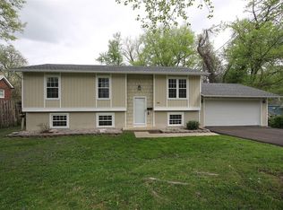 418 E 14th St, Alton, IL 62002