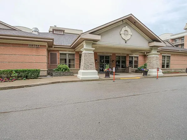 100 Burloak Dr #1510, Burlington, ON L7L 6P6