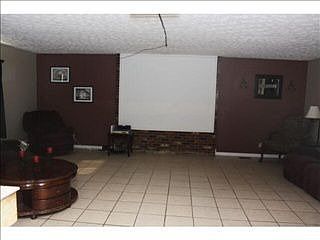 3rd image of 539 Mill St