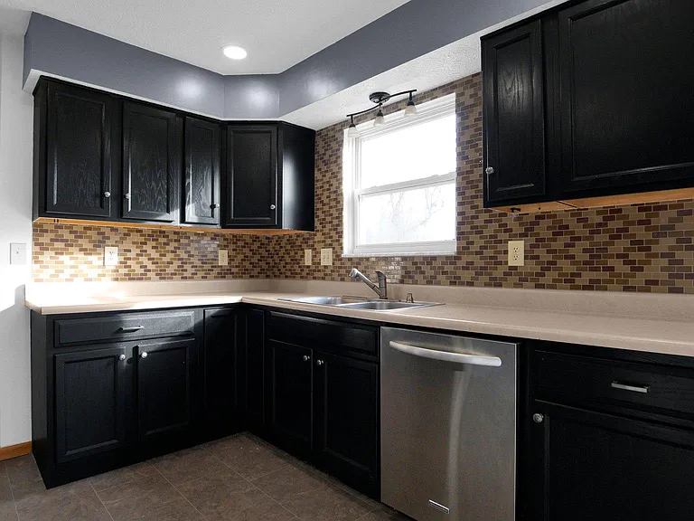 1602 Covina Dr — Photo 11