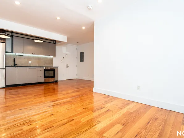 620 Parkside Avenue image 1 of 24