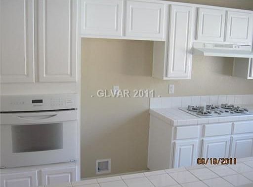 5th image of 1332 Gallery Oaks Dr