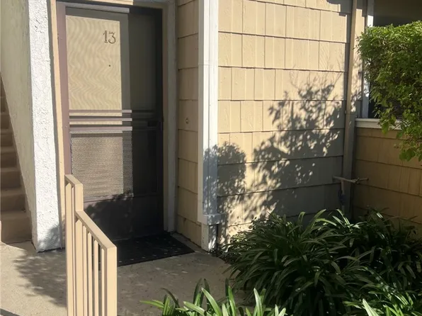 18408 Hatteras St Unit 13, Tarzana, CA 91356