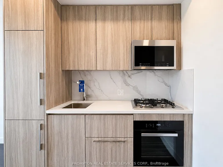 18 Esther Shiner Blvd #1907 — Photo 6