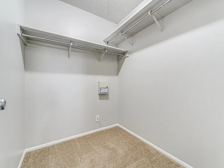 7359 Corian Park Dr — Photo 18