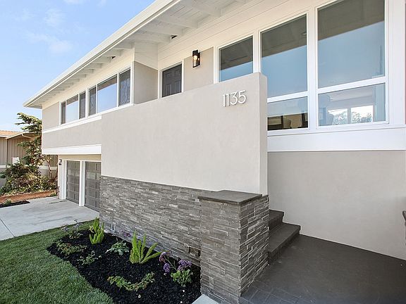 2nd image of 1135 Fernwood Dr