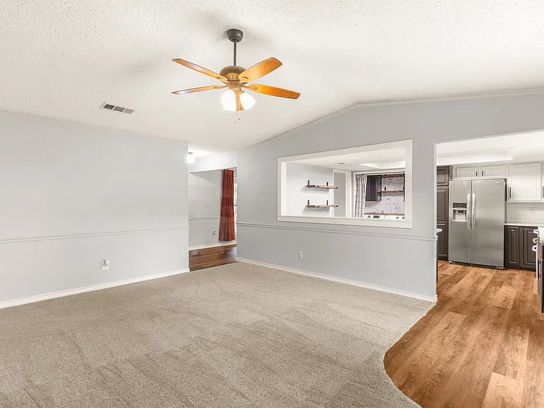 2609 Charter Oak Dr — Photo 8