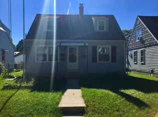 3631 N 98th St, Milwaukee, WI 53222