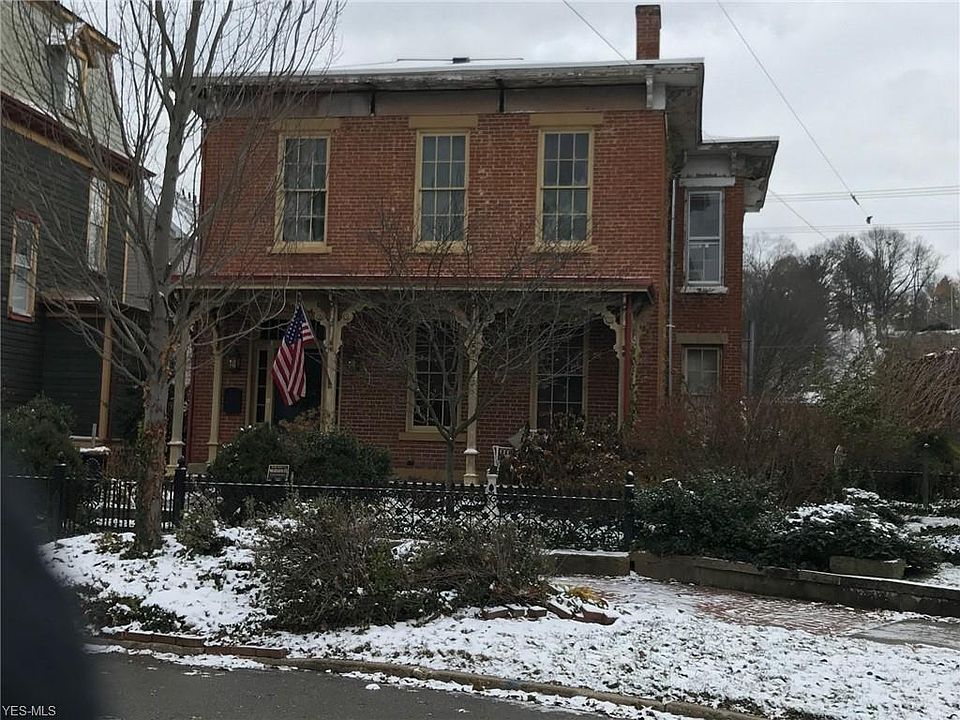 1st image of 940 Juliana St