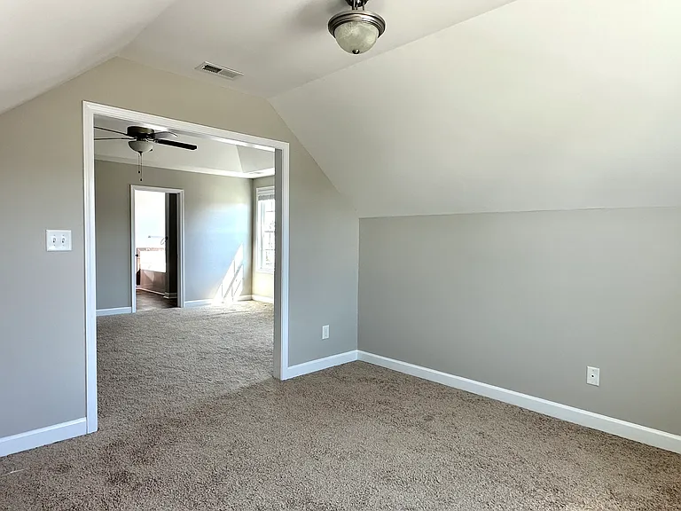 6008 Crown Ridge Ct — Photo 23