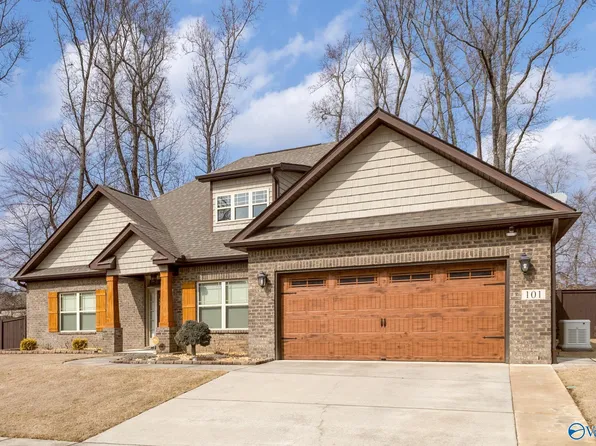 101 Oakside Cir, Madison, AL 35757