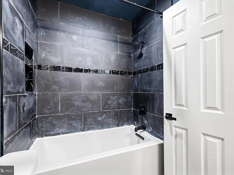 2541 Symphony Ln — Photo 13