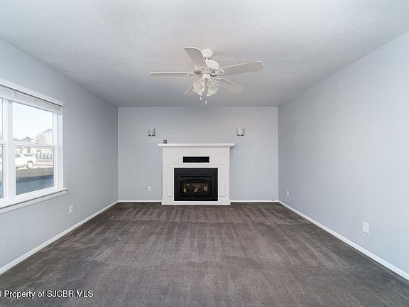 5th image of 305 N Loma Linda Ave