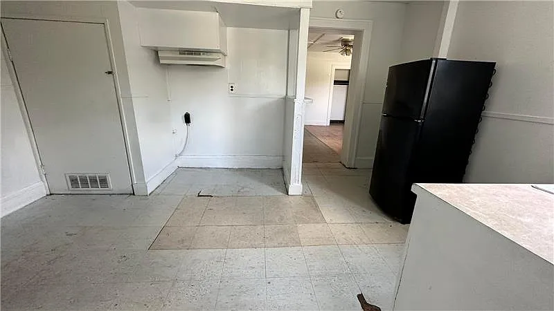 2 bed, $550 — Photo 3
